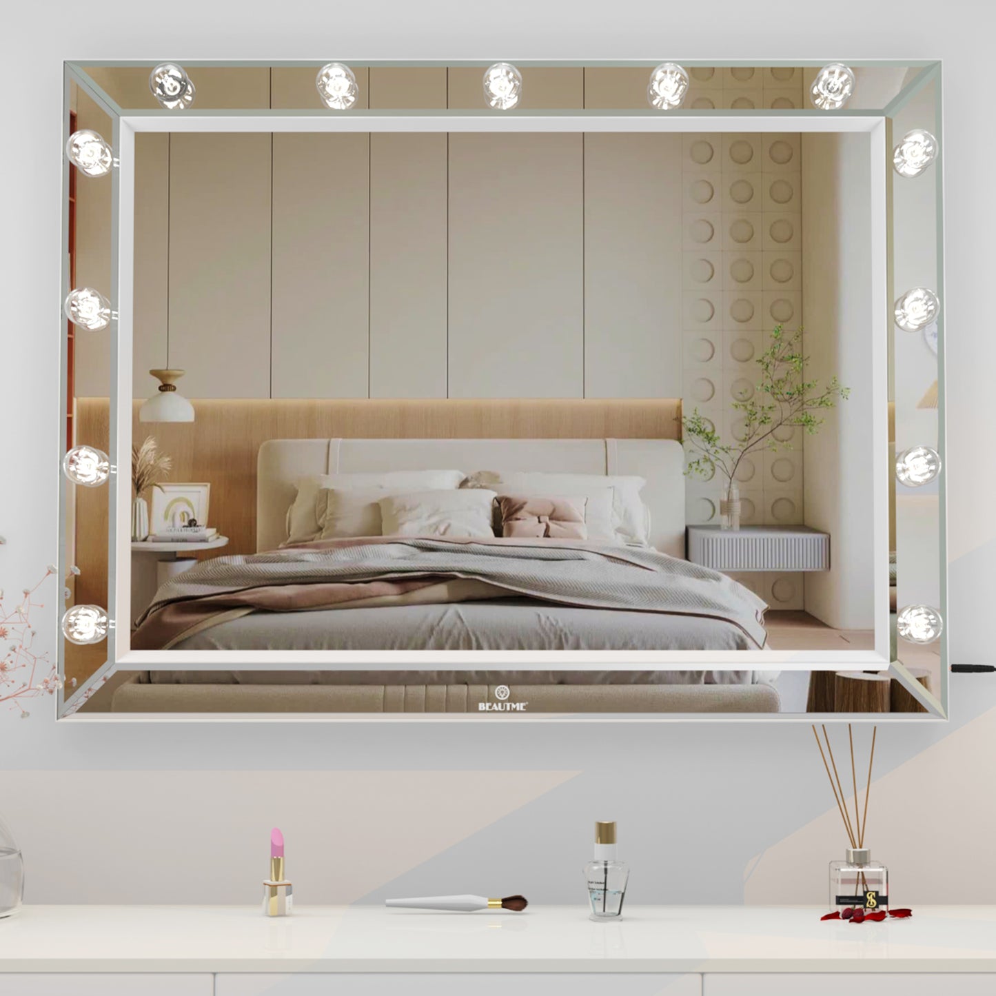 （缺货）Hollywood Vanity Mirror with Uss Bulbs Luxury Vanity Mirror with Lights Large Size Makeup Mirror for Bedroom Makeup Room, Smart Touch White Lighting,40x30.5 inch