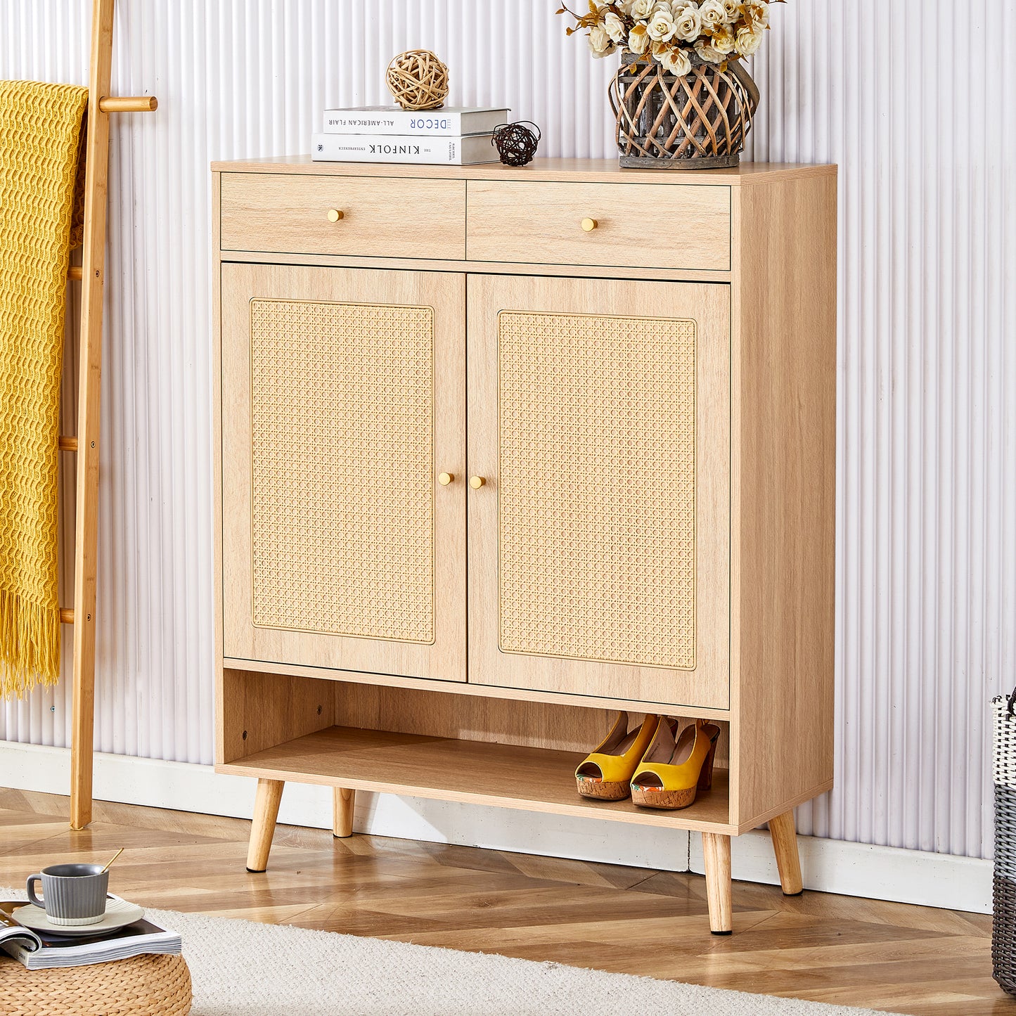 Modern minimalist storage cabinet, rattan shoe cabinet, bed top cabinet. Beautiful shape, suitable for corridors and living rooms.