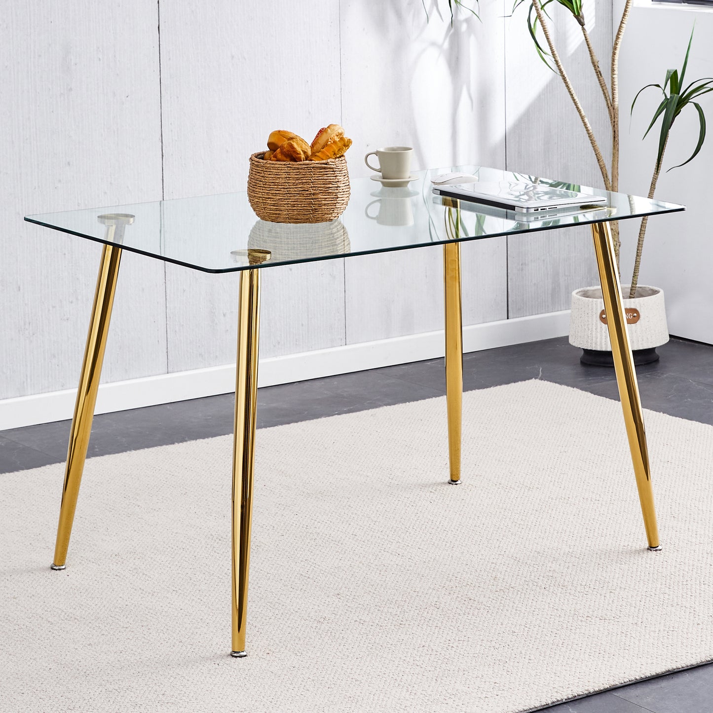 （预计2024-12-26 ~ 2025-01-02到货）Modern Minimalist Rectangular Glass Dining Table for 4-6 with 0.31" Tempered Glass Tabletop and Golden plating Metal Legs, Writing Table Desk, for Kitchen Dining Living Room, 51" *31"*30".F-1544